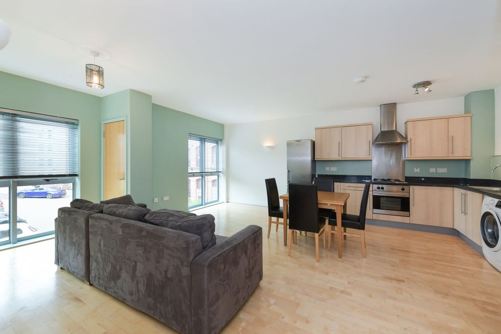 Property photo 1 of 11 Living Area