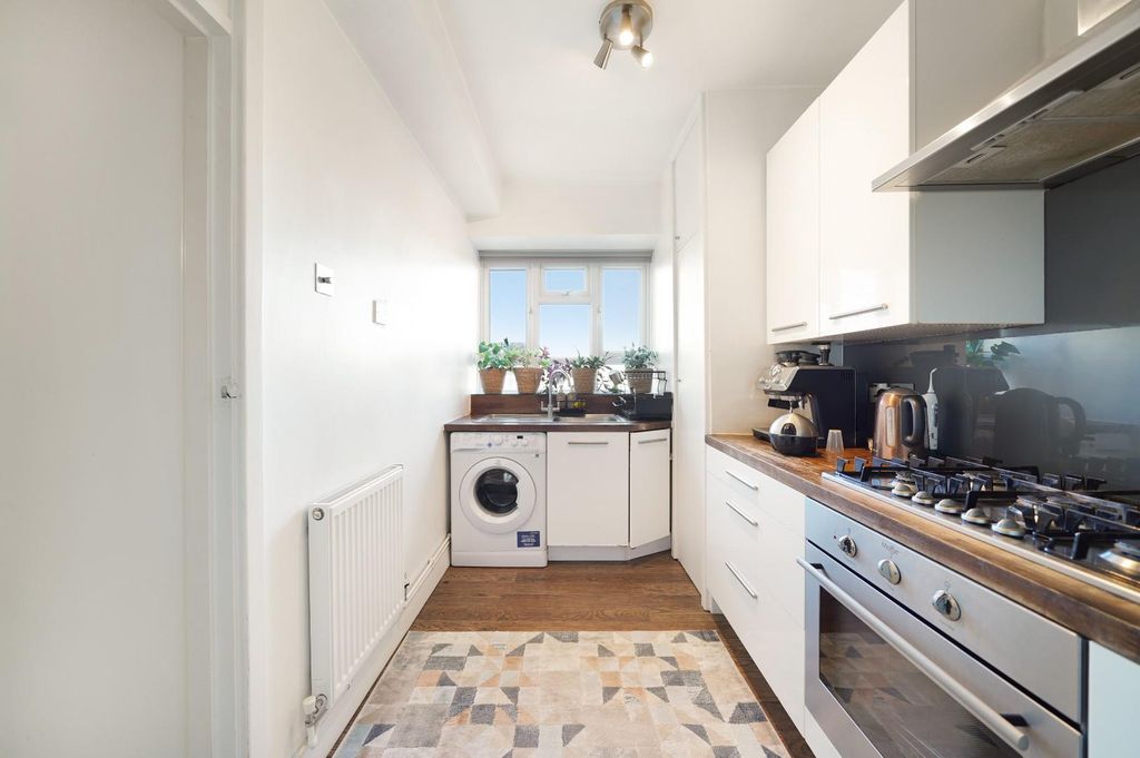 Property photo 2 of 17 1 (3).Jpg