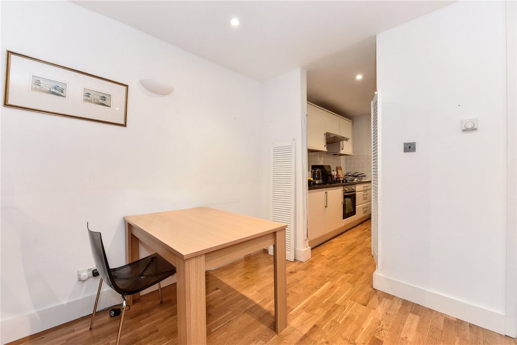 Property photo 3 of 10 Picture No. 23