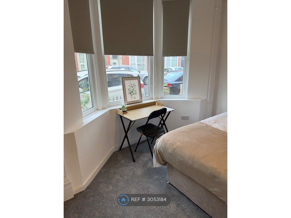 Property photo 3 of 31 Room 1 - £675Pcm + £675 Deposit