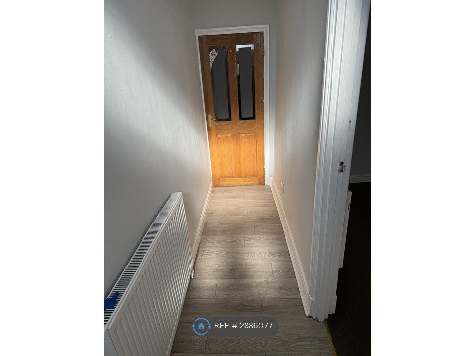 Property photo 3 of 27