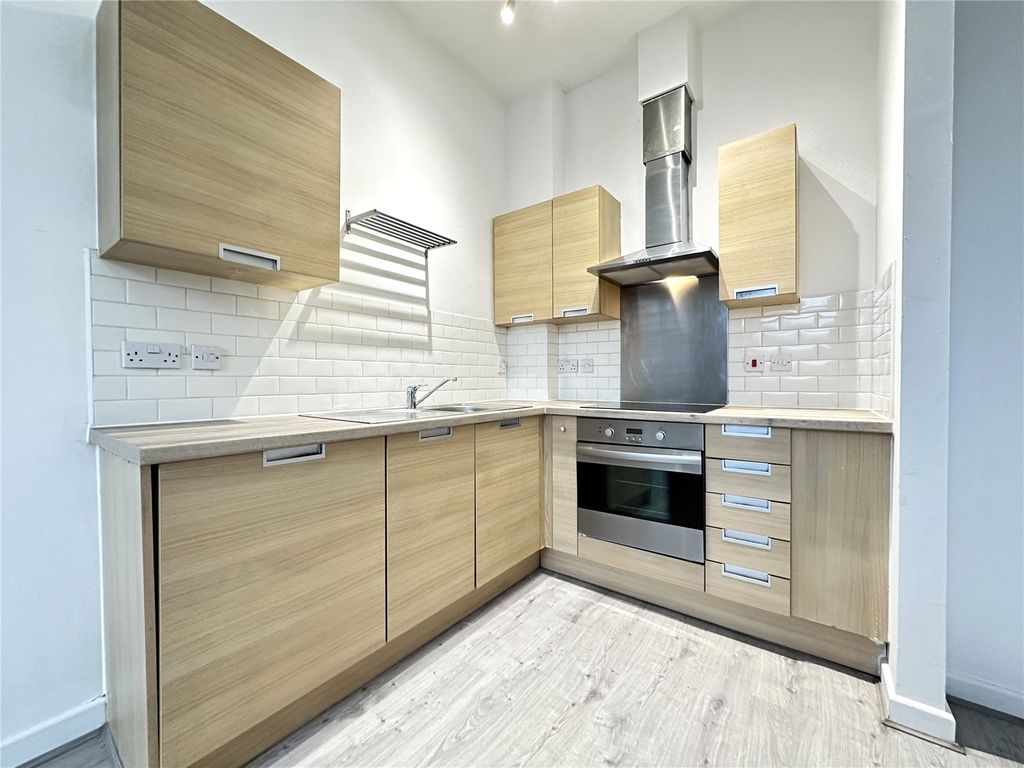 Property photo 2 of 10 Picture No. 20