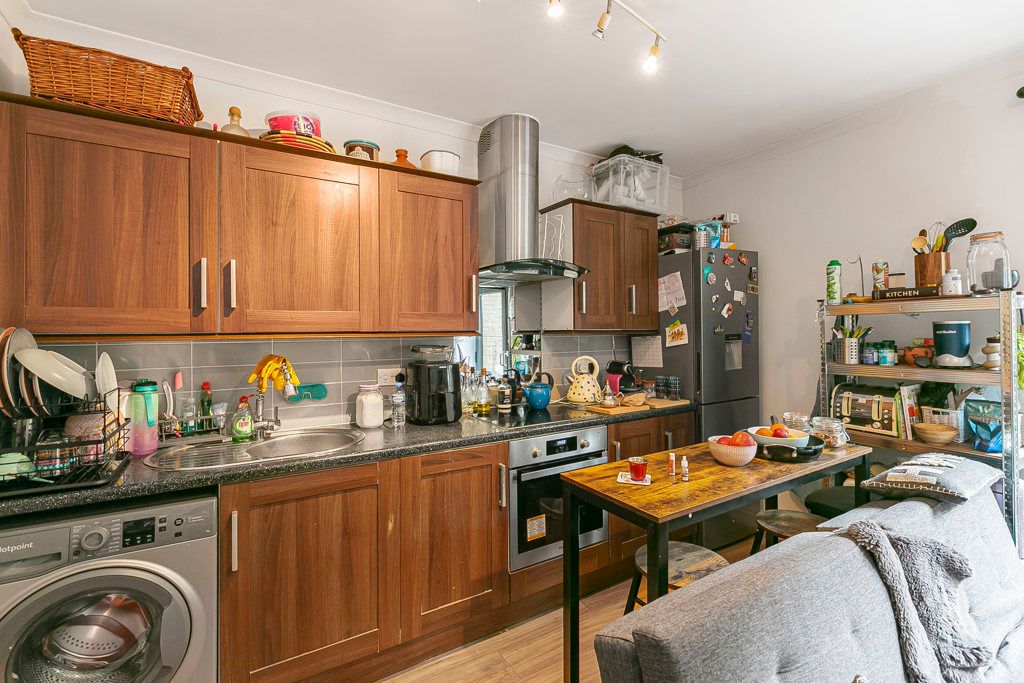 Property photo 2 of 12 Reception/Kitchen