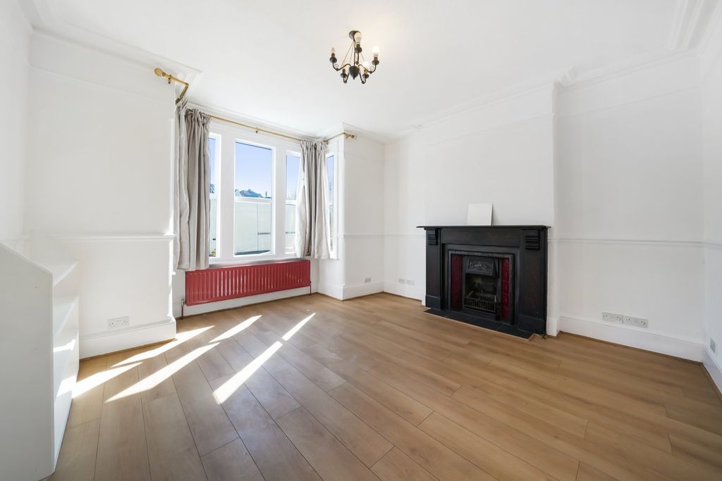 Property photo 2 of 14