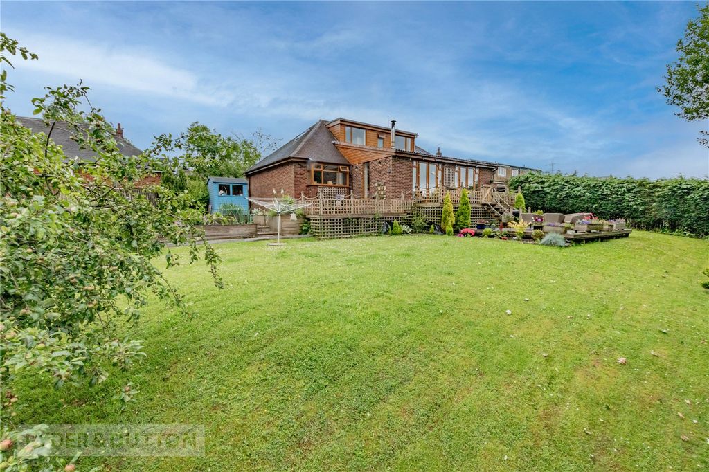 Property photo 2 of 35 Rear Garden