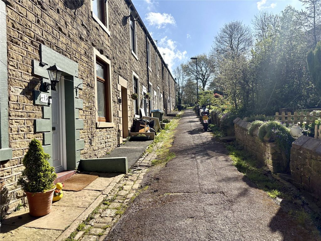 Property photo 1 of 13 Street View