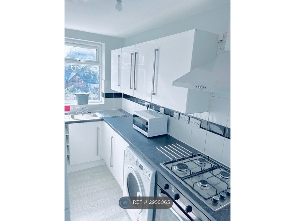 Property photo 2 of 13 Kitchen