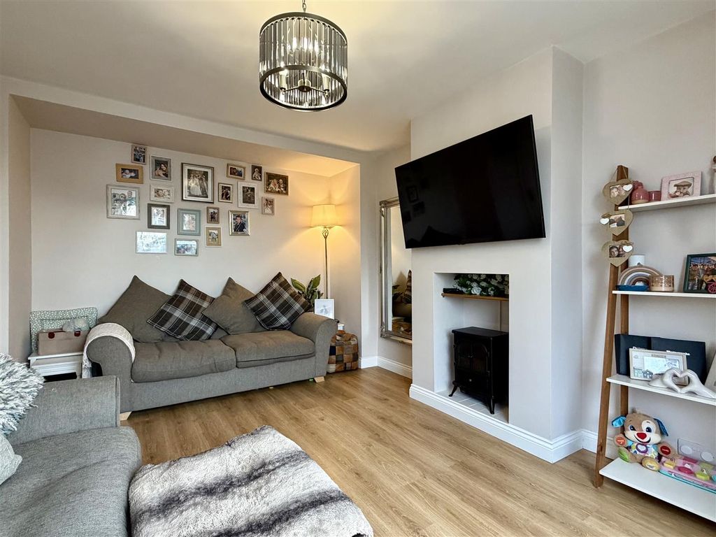 Property photo 3 of 24