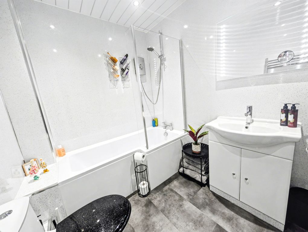 Additional image 17 of 2 bed flat for saleSouth Crescent Road, Ardrossan KA22