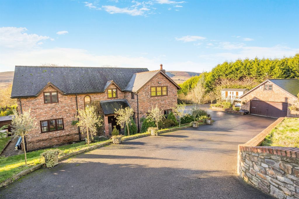 Property photo 1 of 38