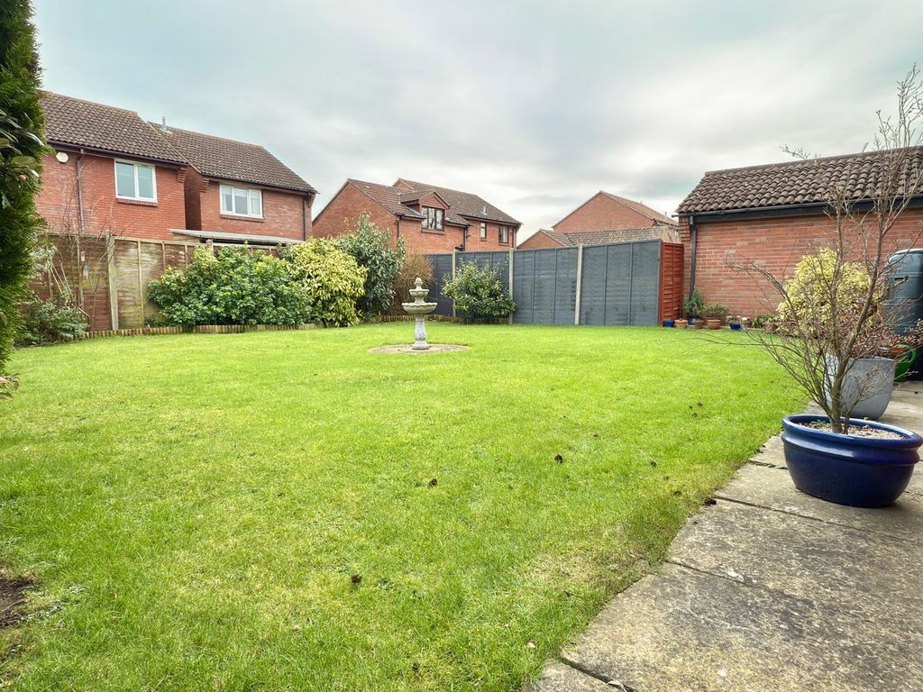 Property photo 3 of 13