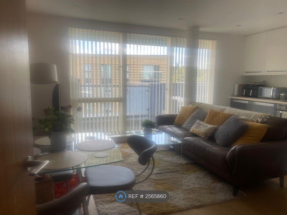 Property photo 2 of 8
