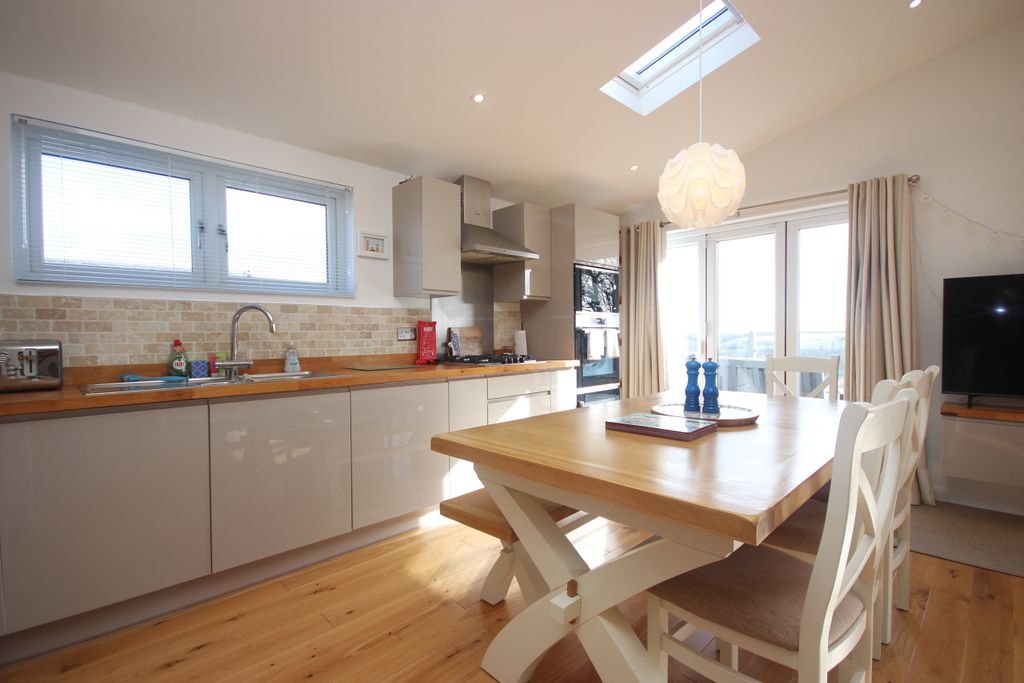 Property photo 2 of 20 Img_9439.Jpg