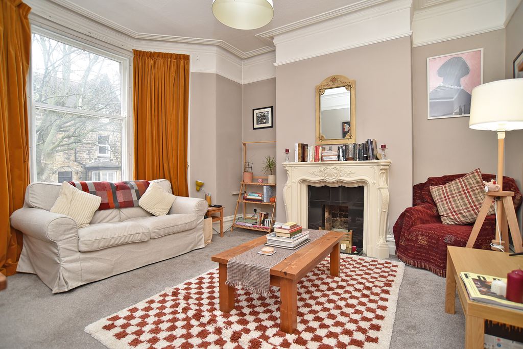 Property photo 2 of 7 App_6786