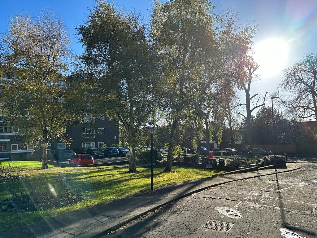 Property photo 1 of 6 1975461