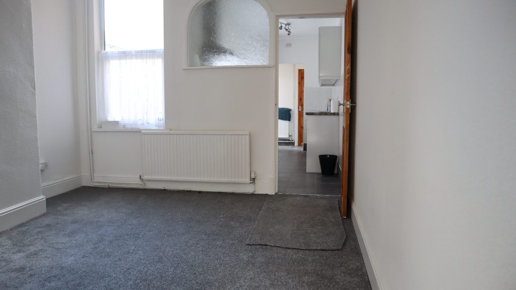 Property photo 2 of 59