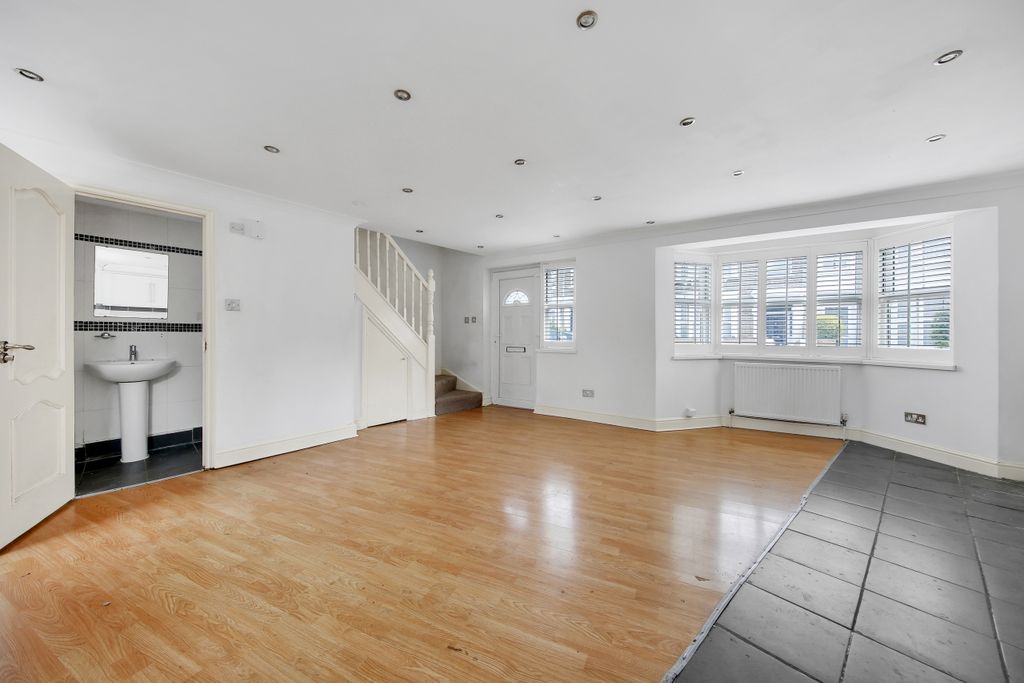 Property photo 1 of 10 _W6B7552