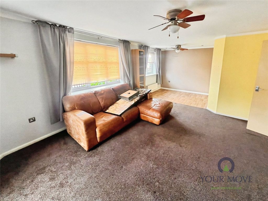 Property photo 2 of 6 Lounge Diner