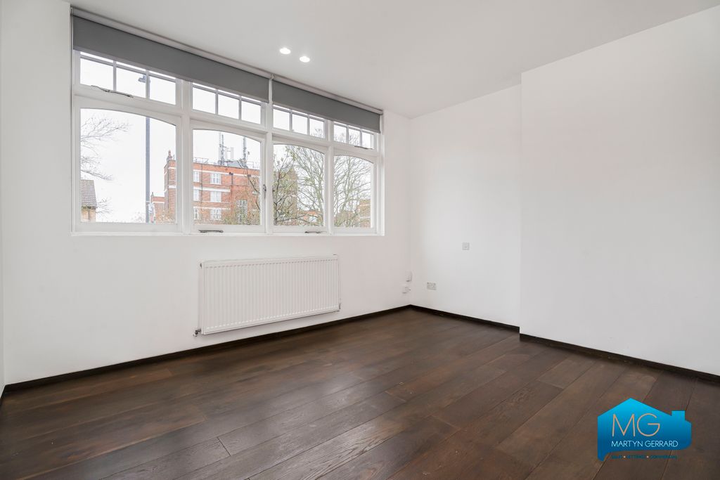 Property photo 3 of 22 Picture No. 07