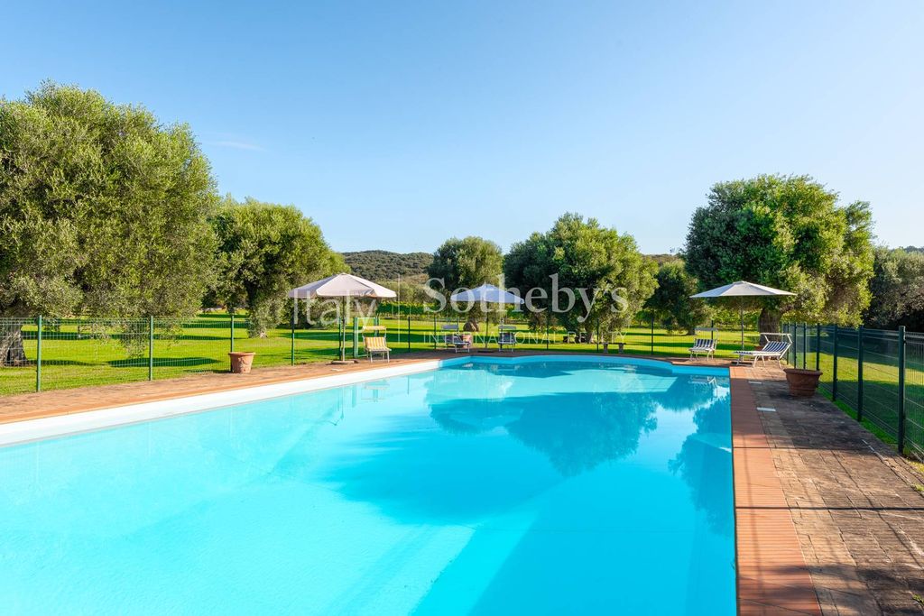 Property photo 2 of 36