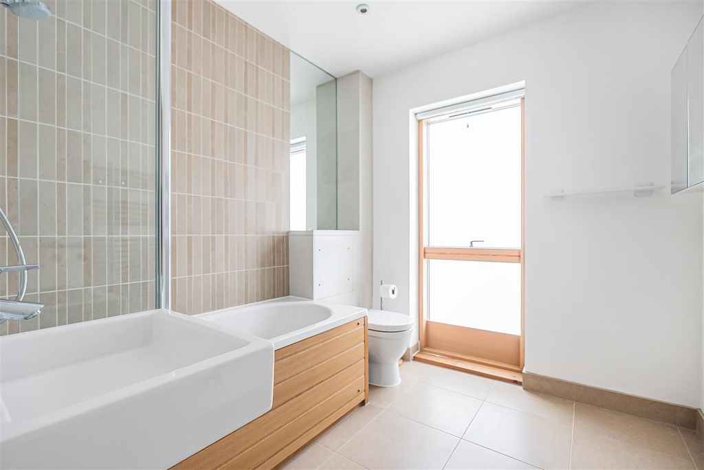 Additional image 16 of 3 bed flat for saleLexington House, Long Road, Cambridge CB2