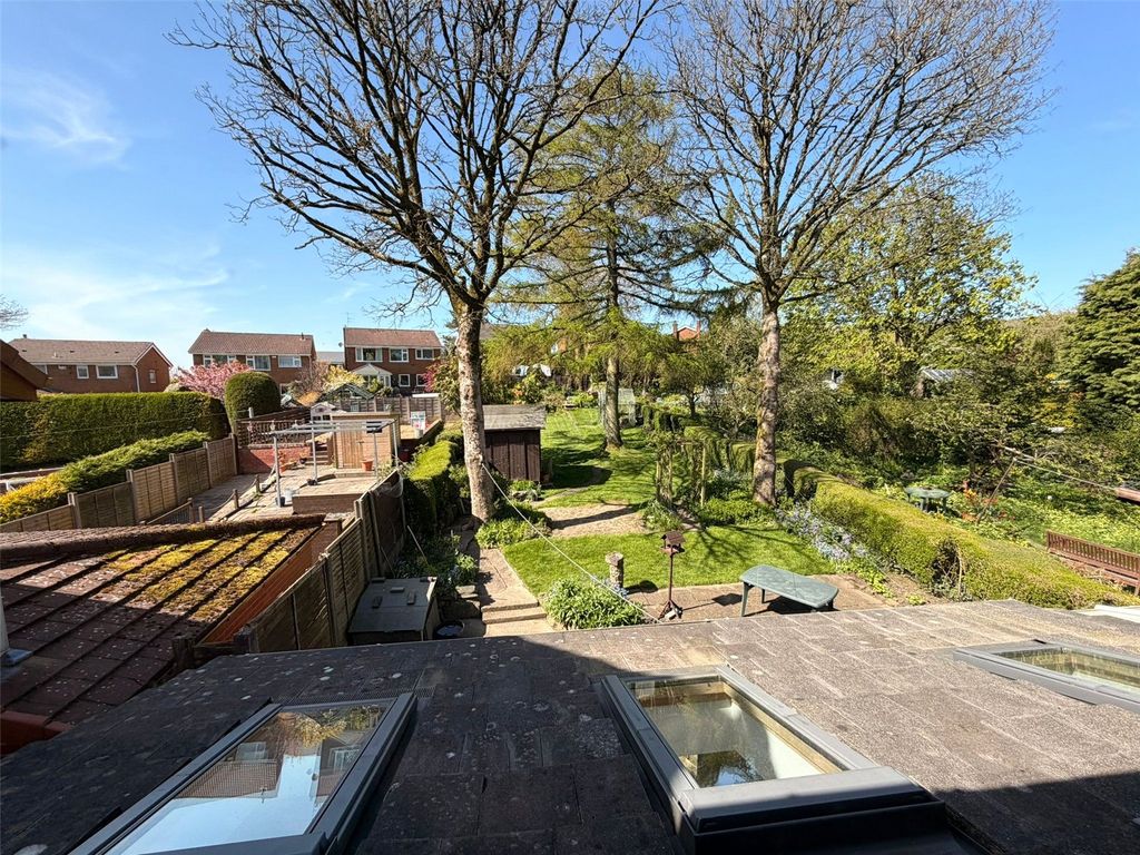 Property photo 2 of 44 Picture No. 89