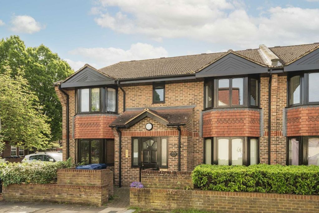 Property photo 1 of 6