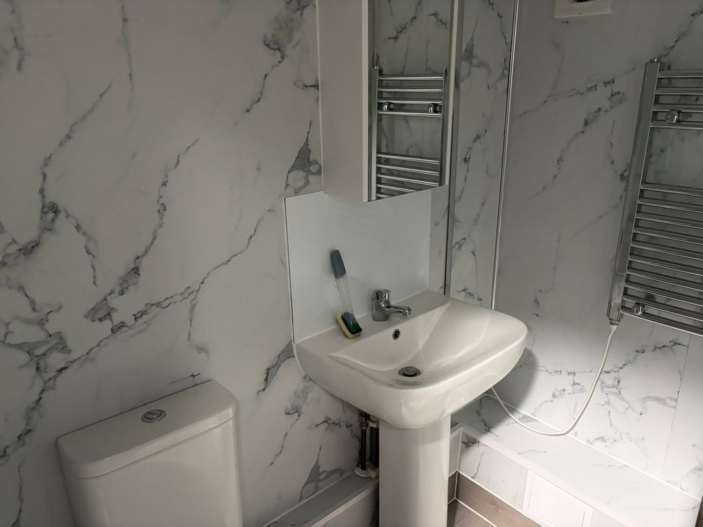Property photo 2 of 3