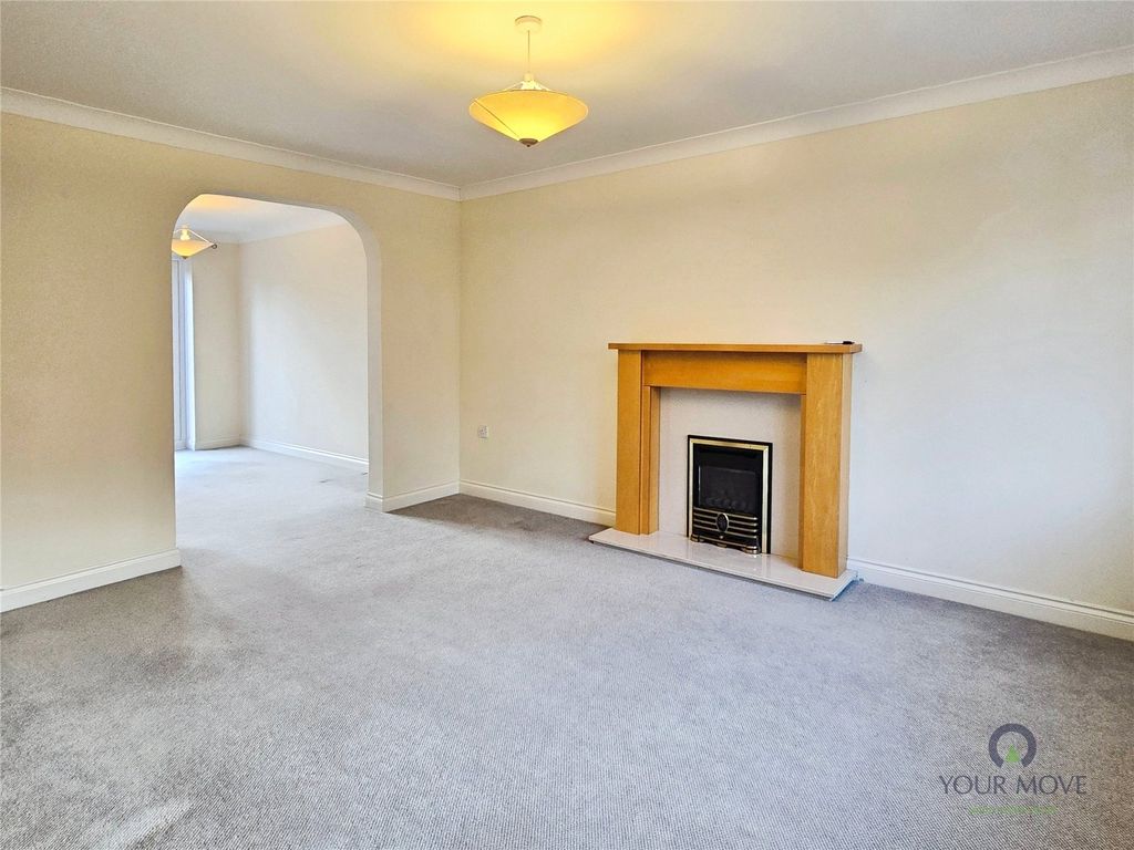 Property photo 2 of 19 Living Room