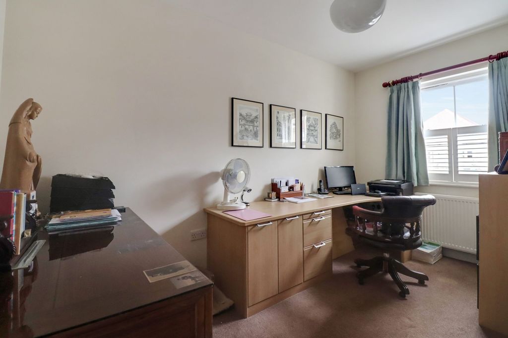 Additional image 23 of 4 bed detached house for salePemberton Road, East Molesey KT8