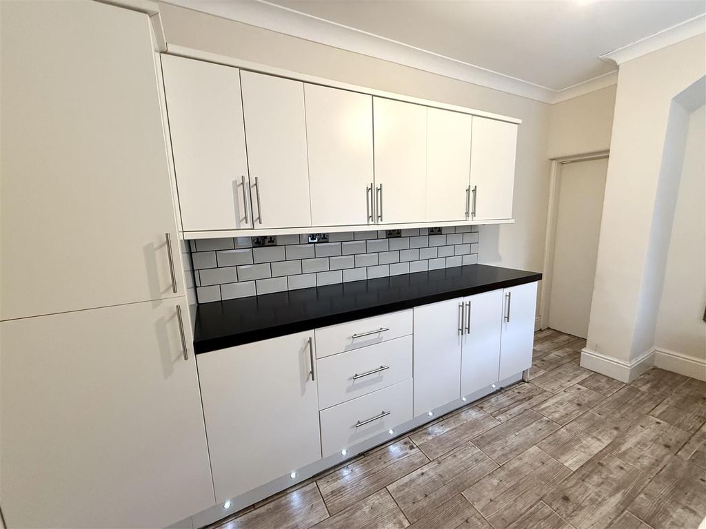 Property photo 2 of 17 Img_1967.Jpg