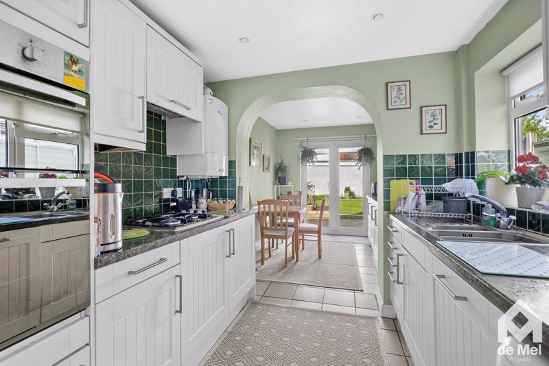 Property photo 3 of 20 Photo 12