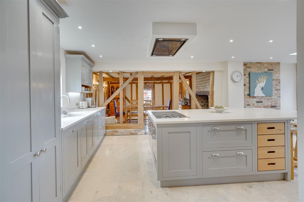 Property photo 3 of 48 8 Isleham Rd, Fordham--10.Jpg