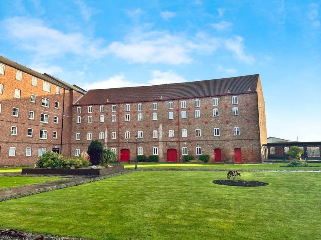 Property photo 1 of 8 3683543