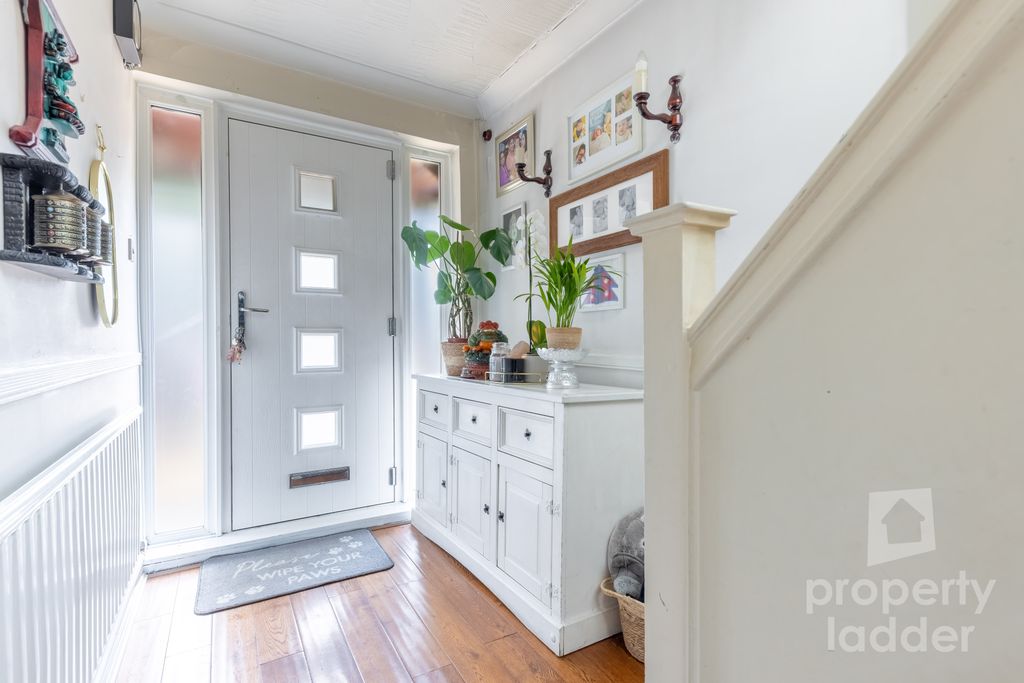 Property photo 2 of 16 Pl-2