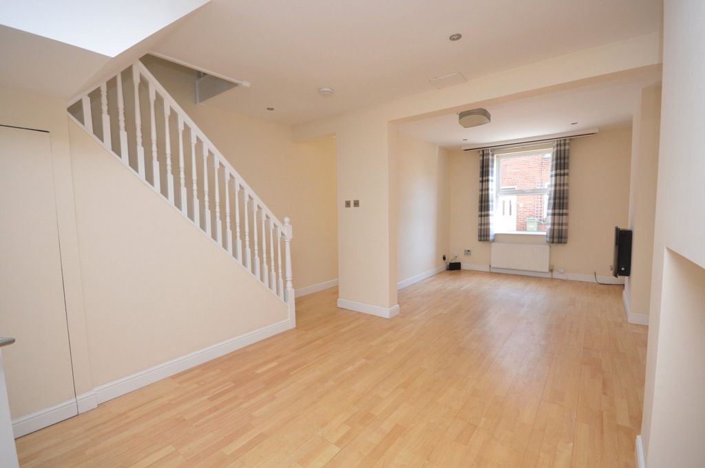 Property photo 3 of 12 Picture No. 25