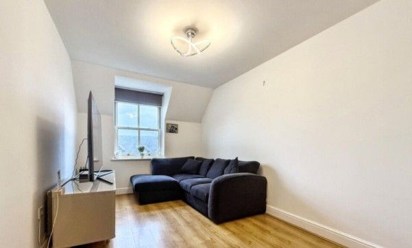 Property photo 3 of 9 21Haslersa