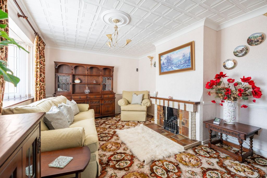 Property photo 3 of 21