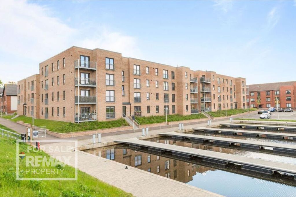 2 bed flat for saleCanal View, Winchburgh EH52