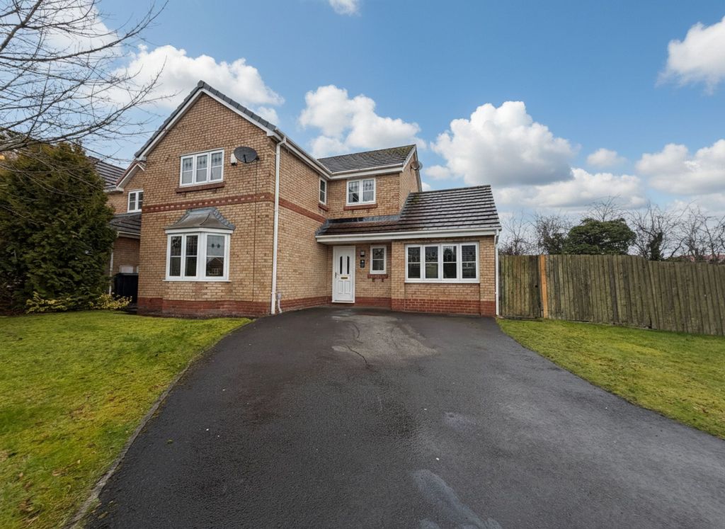 Property photo 1 of 20 Front