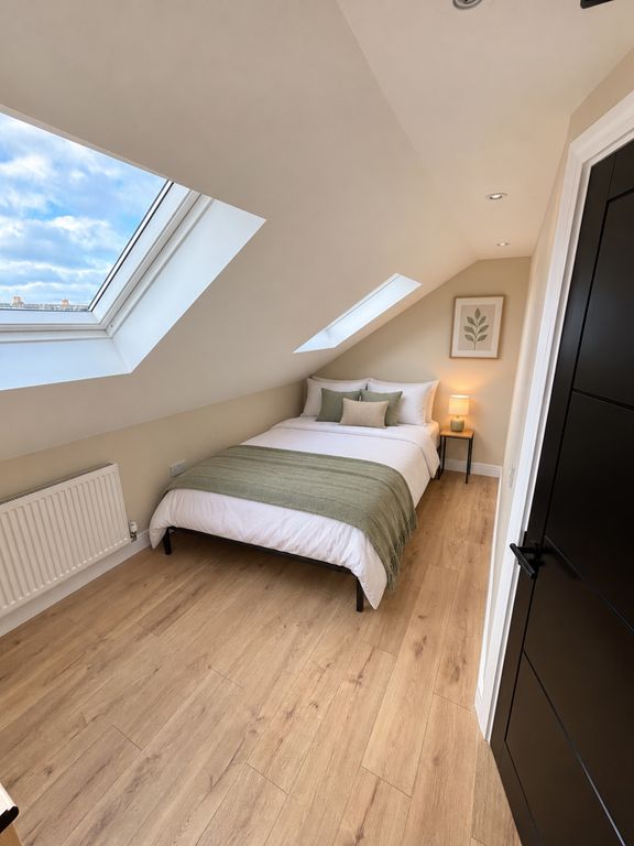 Property photo 3 of 6 Original-0C46BA23-B112-4E5C-B14A-D557694A7081
