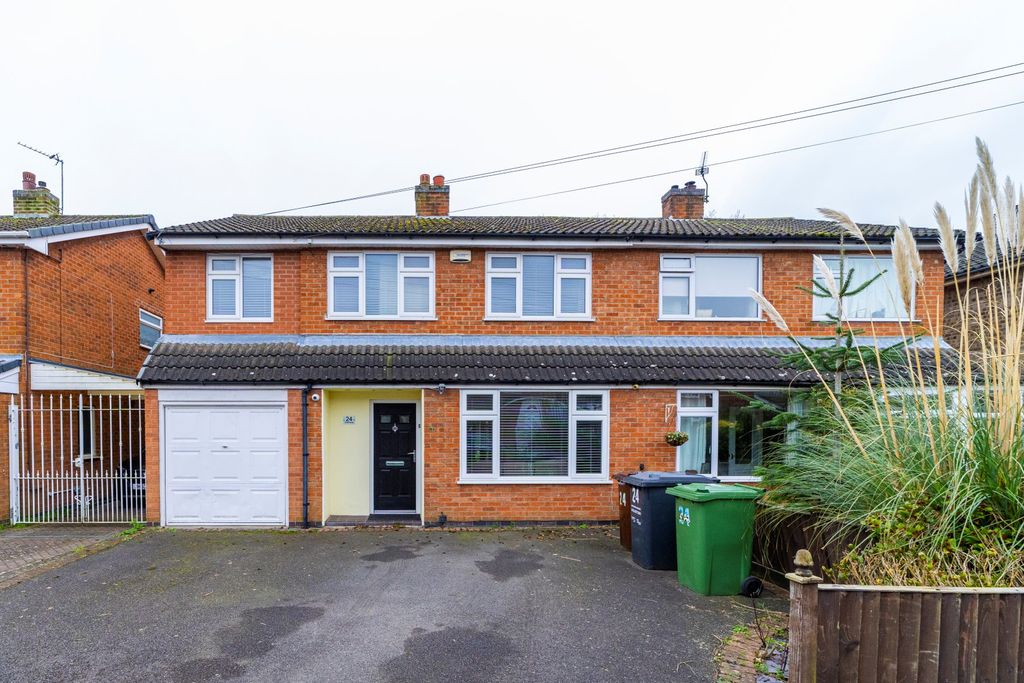 Property photo 1 of 36