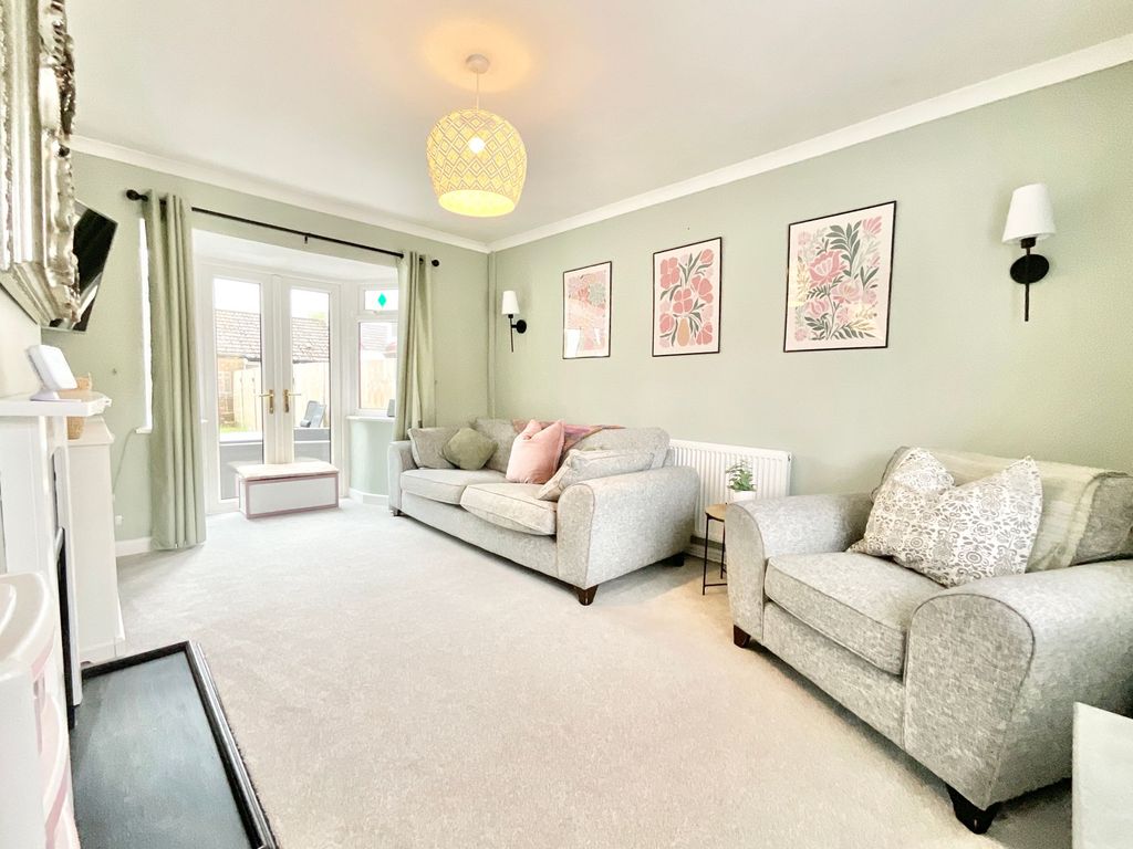 Property photo 2 of 20