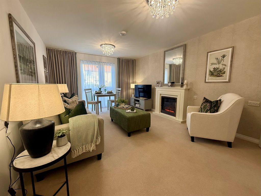 Property photo 3 of 18