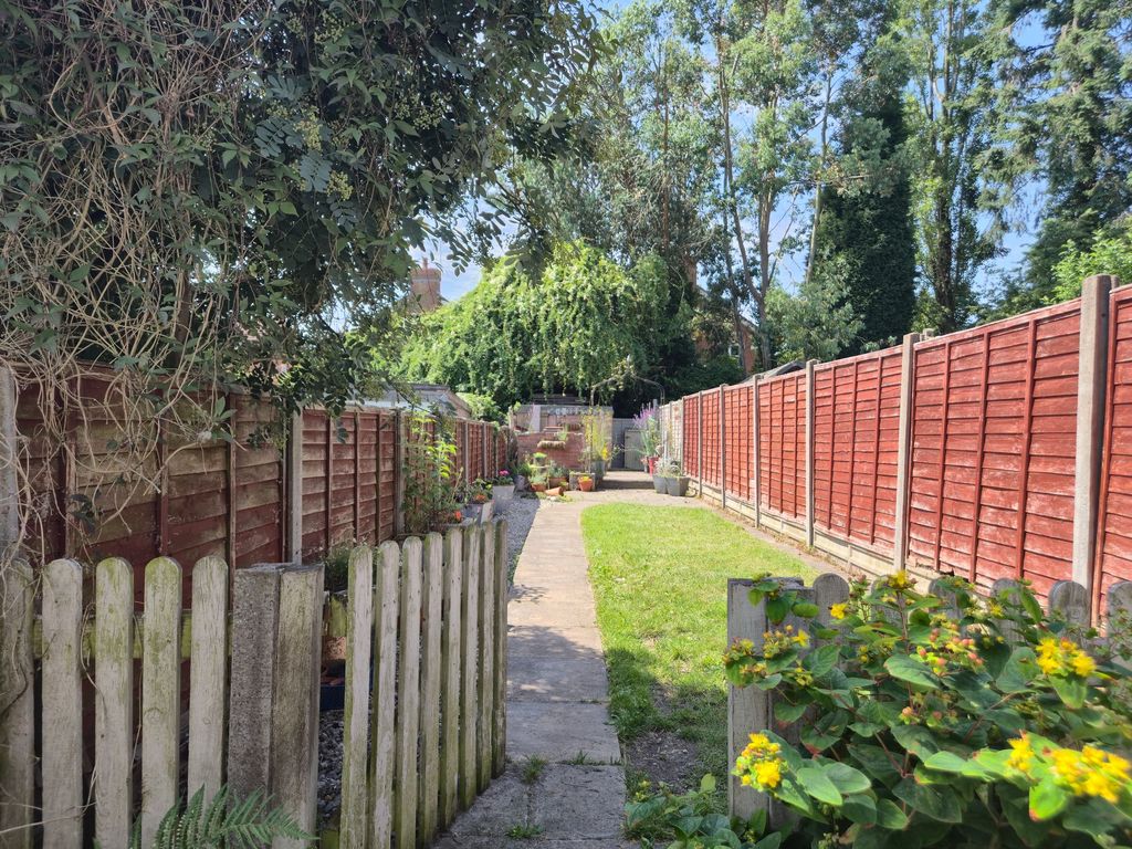 Property photo 3 of 19