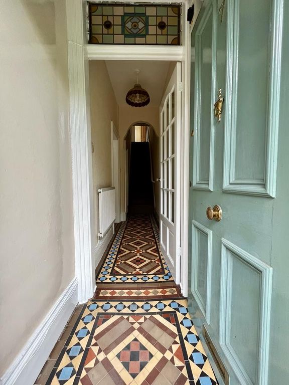 Property photo 2 of 6