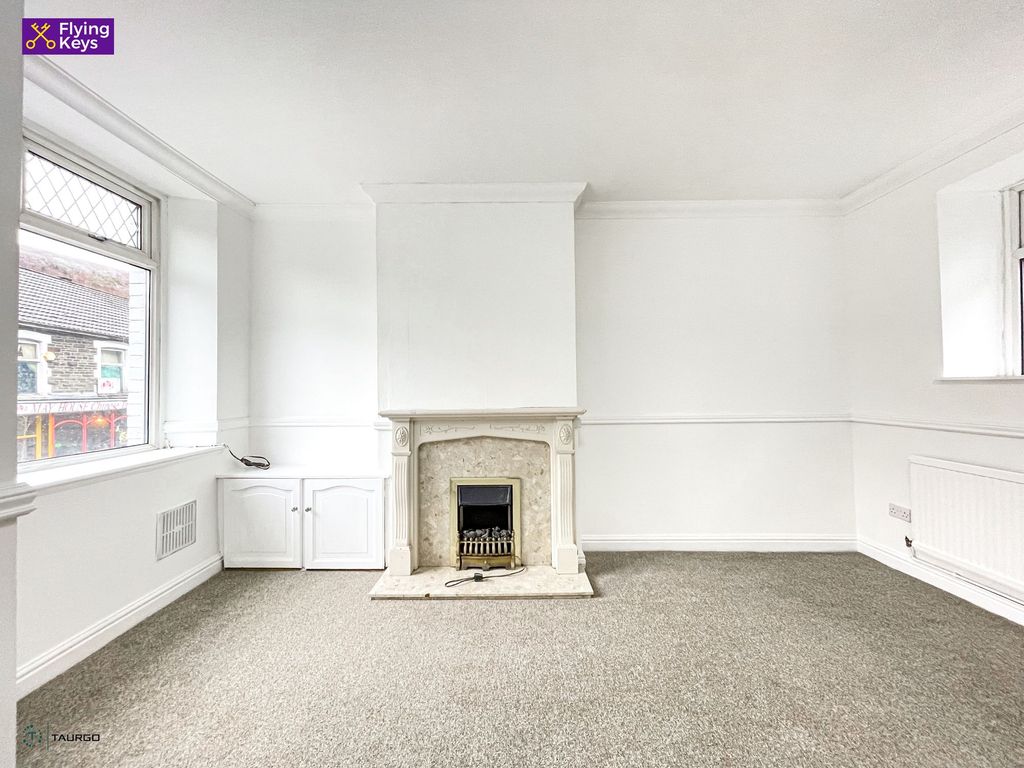 Property photo 3 of 29