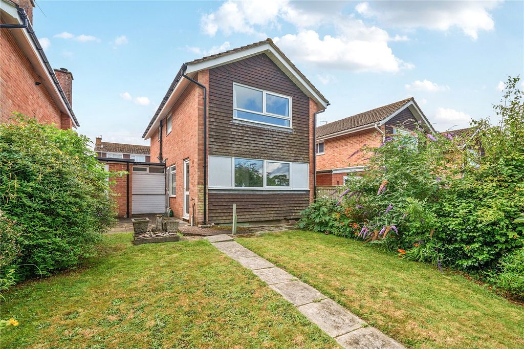 Property photo 2 of 19 Picture No. 22