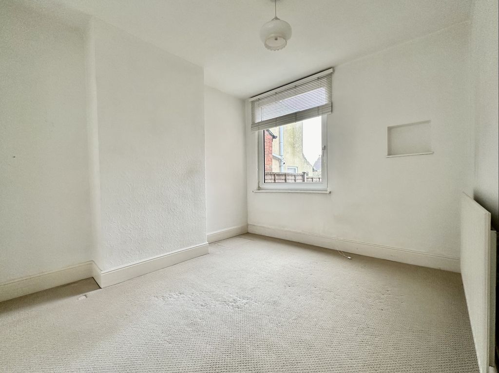 Property photo 3 of 13 Dining Room