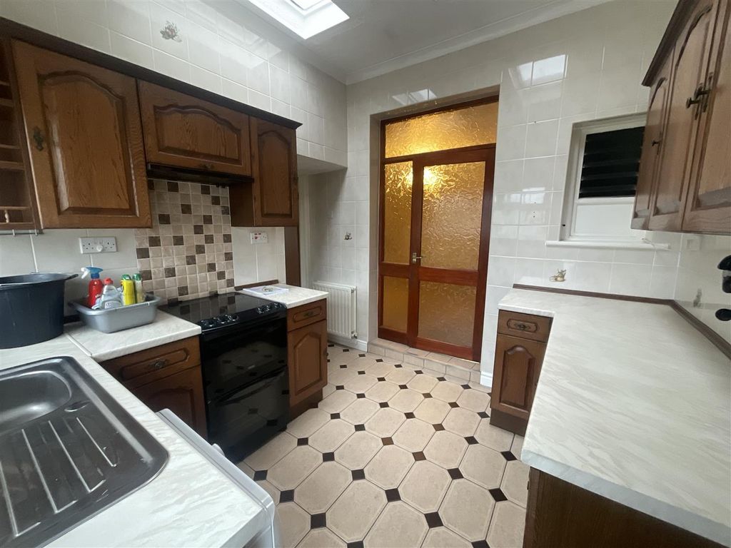 Property photo 3 of 18 Img_2399[1].Jpg